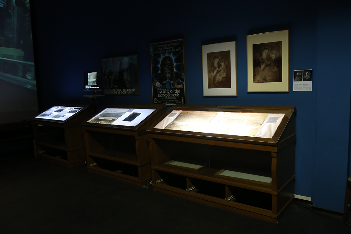 Restauri Santo Sudario - Lastre Fotografiche Secondo Pia_001.jpg